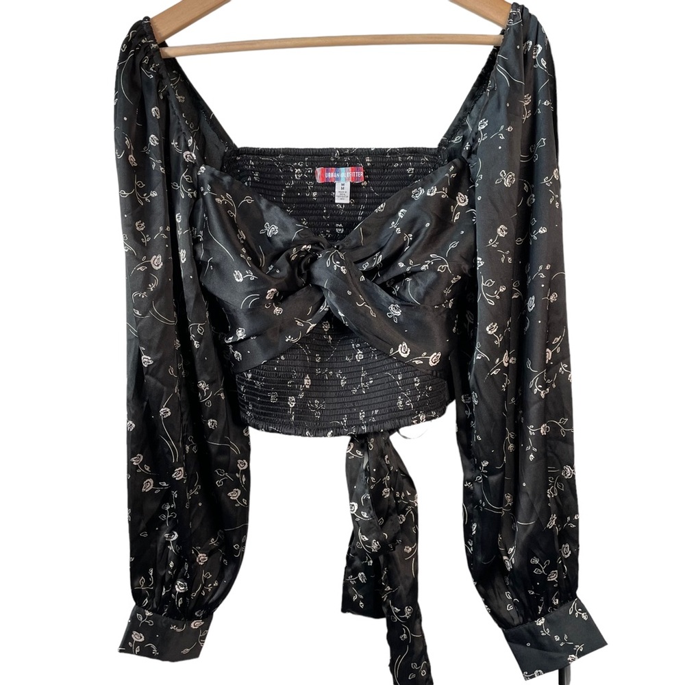Urban Outfitters Maya Black Satin Floral Shirt Size Medium Crop Stretch Tie Back